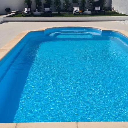 Апартаменты Seaside With A Swimming Pool Preko, Ugljan - 25492 Преко